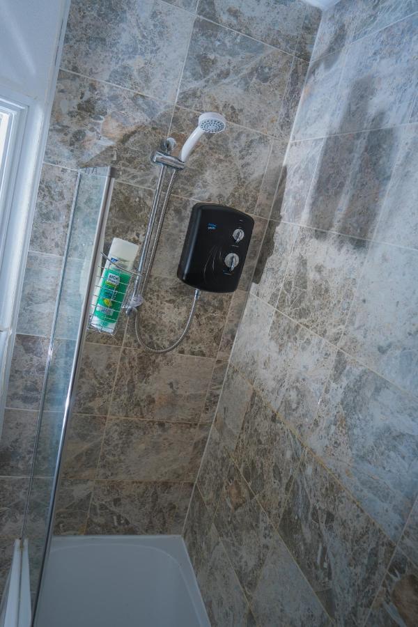 The Private Villa, Northampton Centre, 9 Beds, 5 Bedrooms, Sleeps 12 Kültér fotó